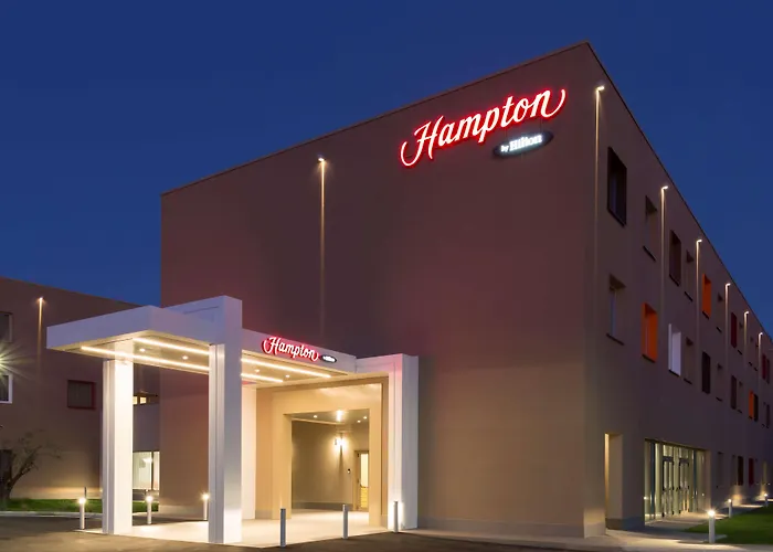 Hotel Hampton By Hilton Rome East